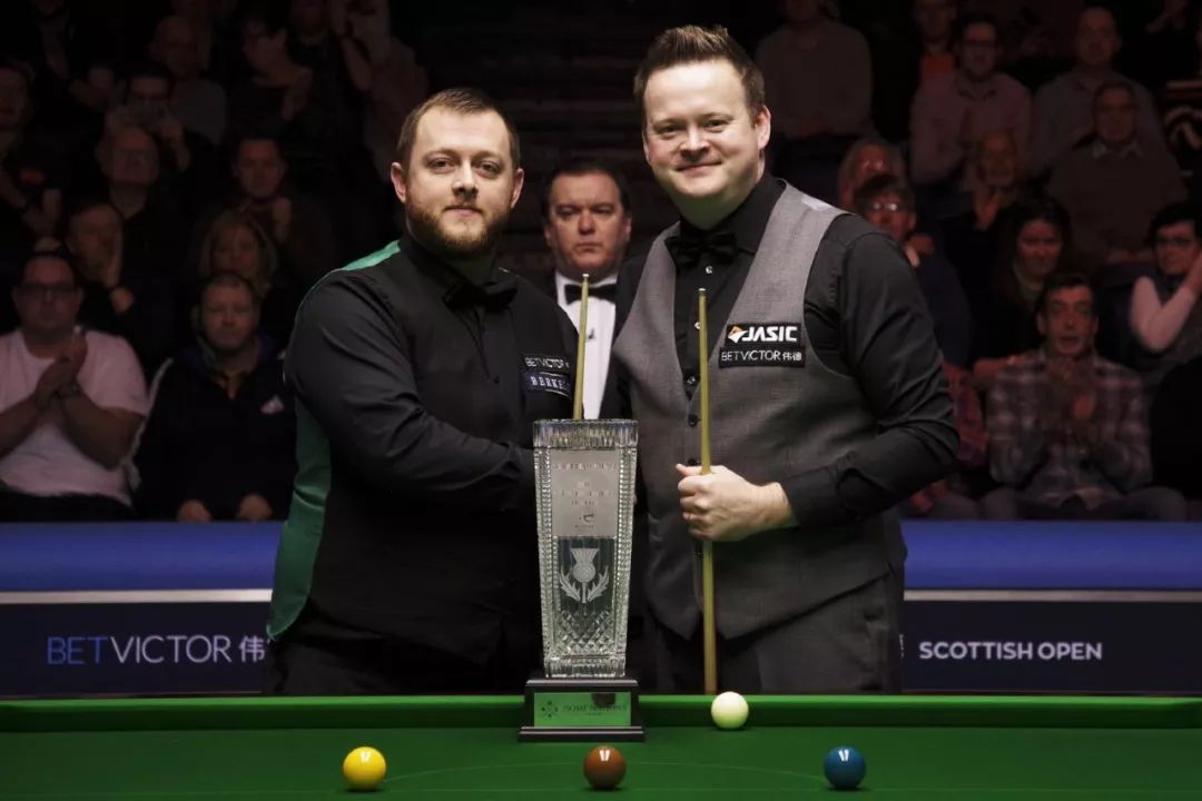 在绿茵场上 在绿茵场上