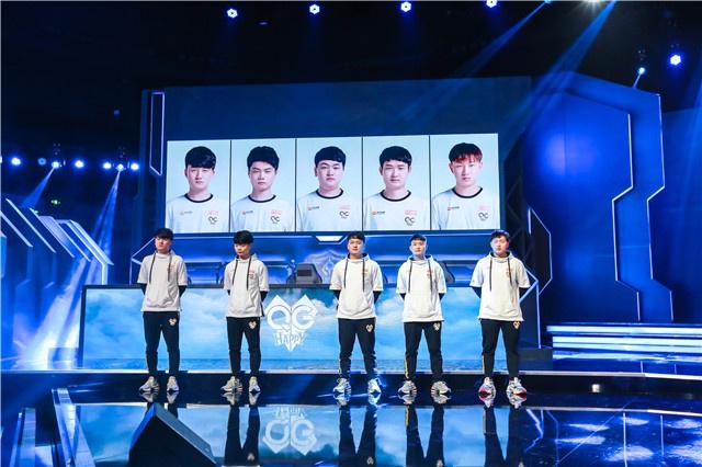 职业足球联 职业足球联